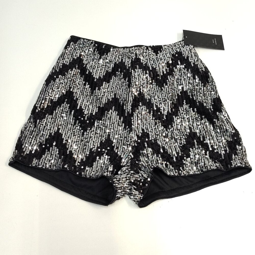 SHEIN SXY Chevron Sequin Shorts Size: US 4 EUR 36 Partywear Polyester / Elastane